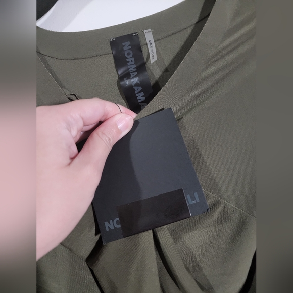 Norma Kamali Diana Shirred Jersey Knee-length Dress Military - Picture 5 of 5